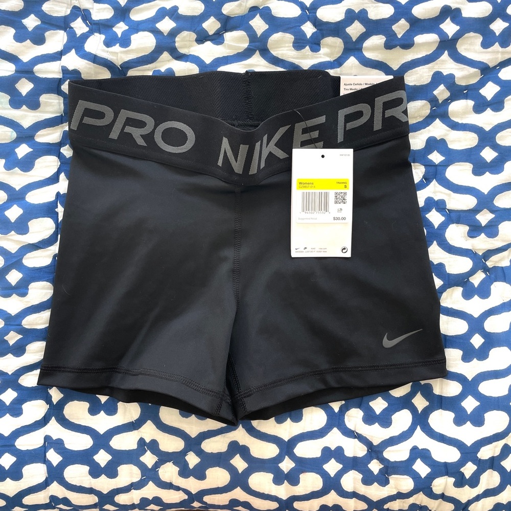 New with Tags ** Black Nike Pro Short 3"